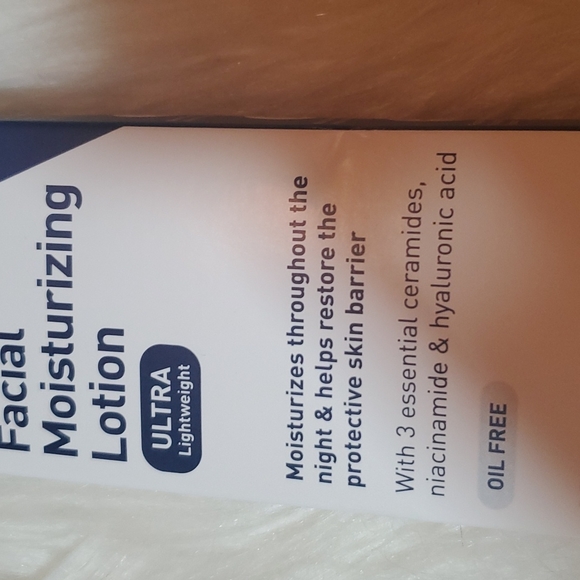 CeraVe PM Facial Moisturizer NEW - Picture 3 of 4